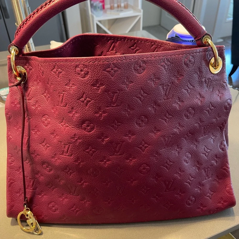 Louis Vuitton Raspberry Artsy MM Monogram Empriente